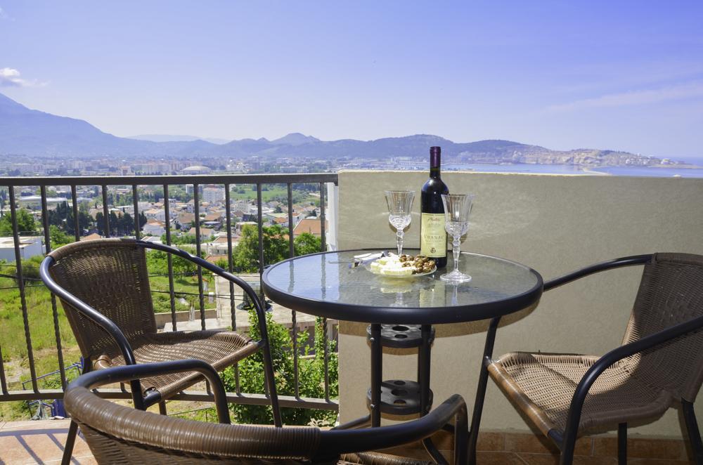 Apartment Sea & Mountain Bar Bagian luar foto